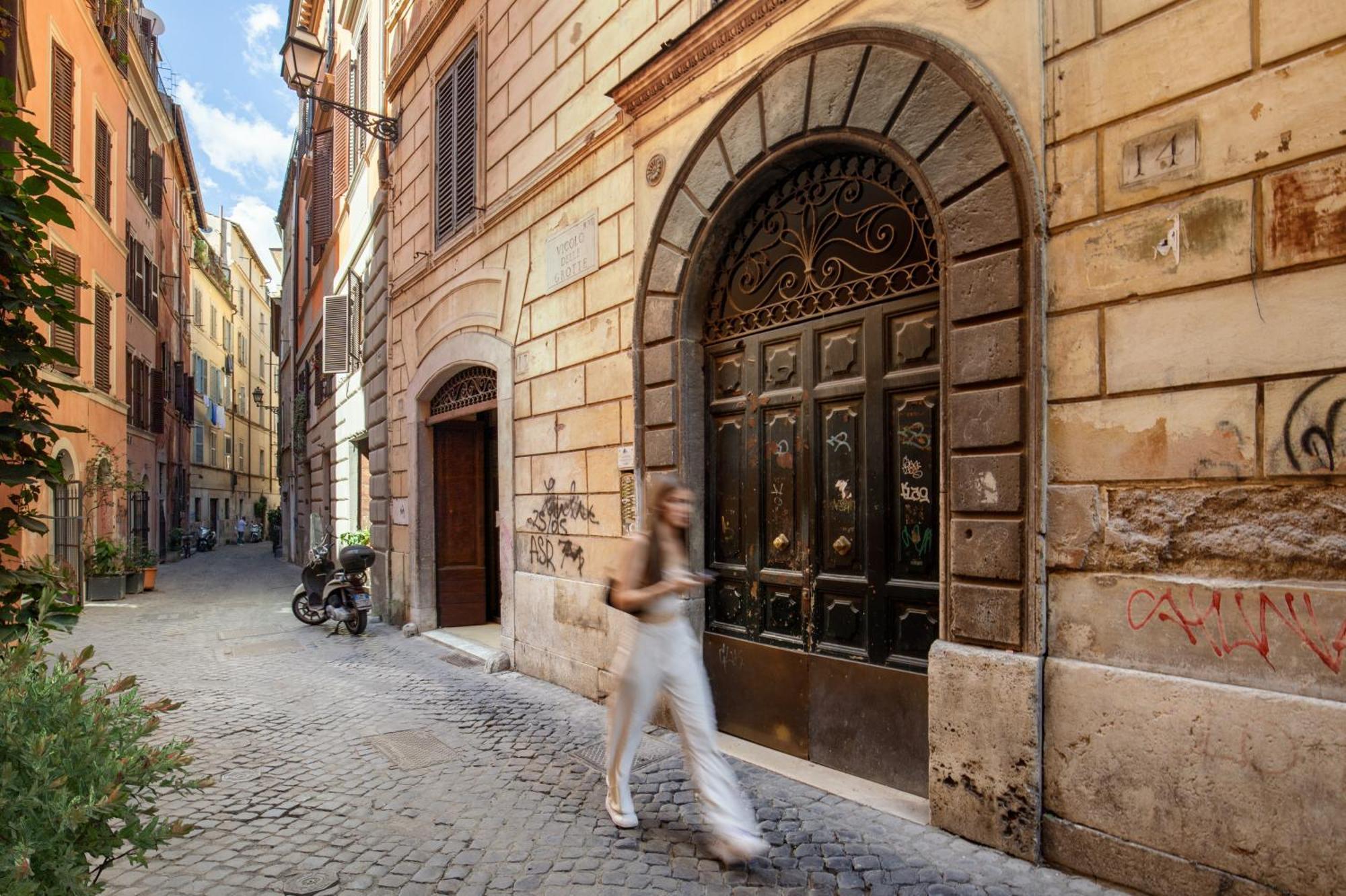 Apartment The Right Place 4u Grotte Rome